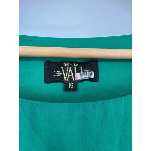 De La Vali Presley Gown in Kelly Green